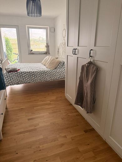 Sielmingen'de 3,5 odalı daire – Schlafzimmer 1