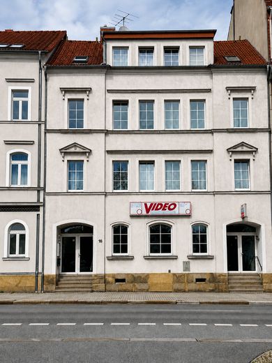 Edificio residenziale e commerciale completamente affittato a Zittau | circa 10 % di rendimento | 44.472 € di canone netto annuo – Foto 2