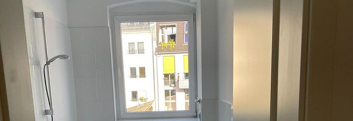 Helle hochwertig renovierte Altbau-Wohnung Nähe Prenzlauer Berg – Badezimmer