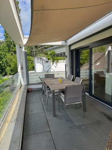 Traumhaftes Einfamilienhaus mit Seesicht im Guggenbühl – Terrasse Obergeschoss