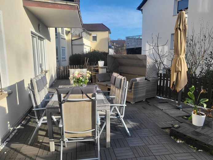 Großzügige 4,5 Zimmer Oase in Heilbronn Ost mit traumhafter, großer Terrasse und 2 Balkonen – Terrasse Bild 2