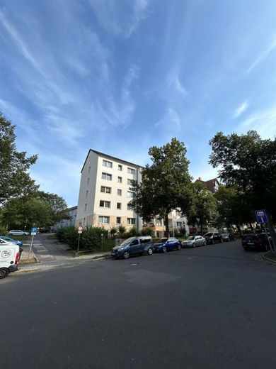 Neu renoviert! Helle 3-Zi. mit Balkon, Wanne &amp; Laminat in ruhiger Lage! – PHOTO-2024-09-03-12-06-35