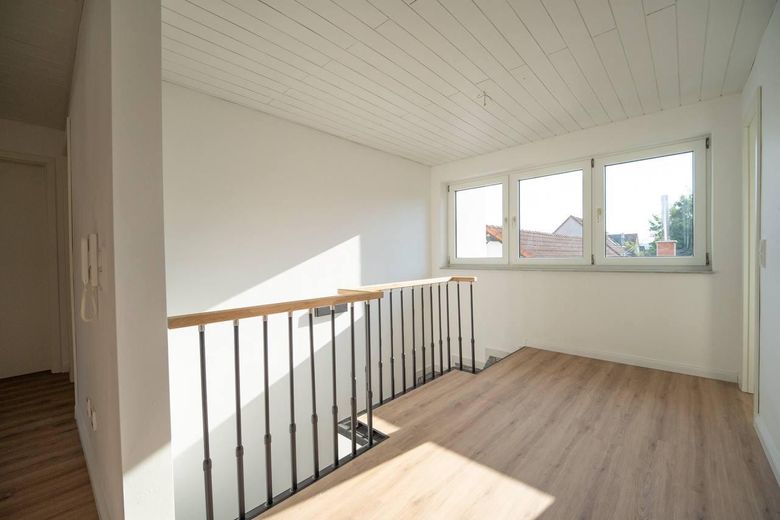 Modernisiertes Zweifamilienhaus mit Einliegerwohnung, neuer Gasheizung & PV Anlage – Foto 19