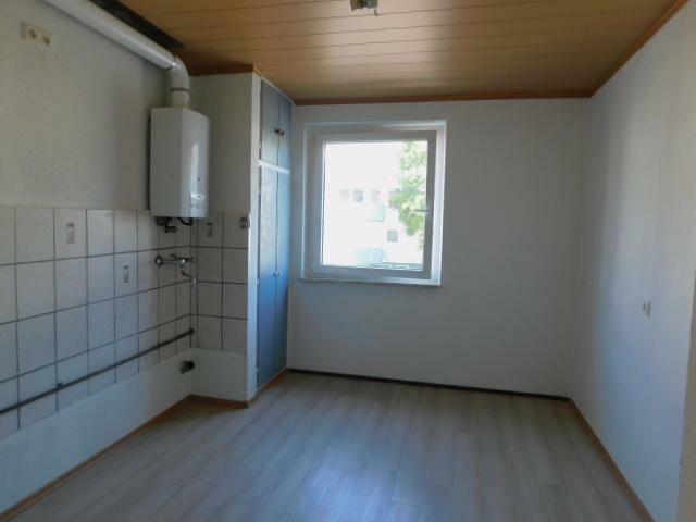 4-Zimmer-Eigentumswohnung 84m² mit Balkon &amp; Fernblick - sofort bezugsfrei in Idar-Oberstein – SB3 Küche