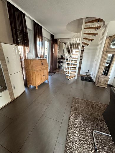 1. OG, Blick in Küche