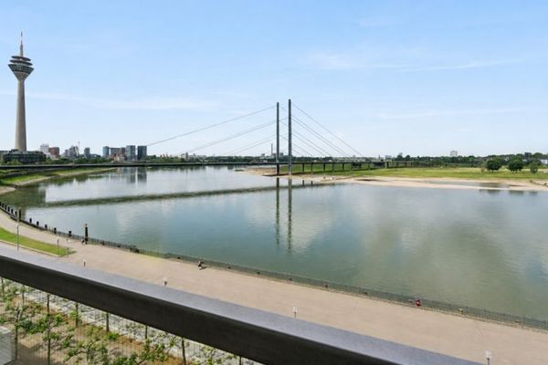 Ausnahmeimmobilie mit sensationellem Ausblick wartet auf individuelle Gestaltung