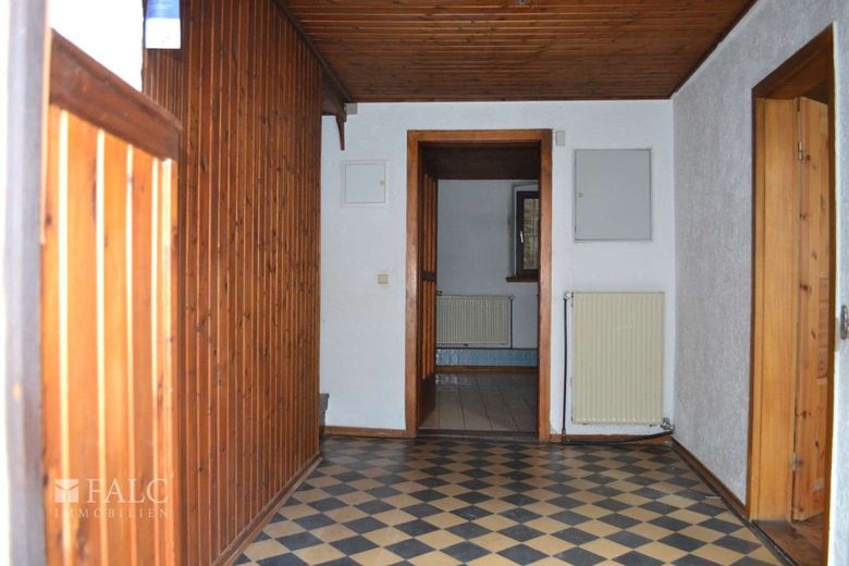 Synagoge mit Wohnhäuser - Denkmalgeschützt – Eingangsbereich EG Vorderhaus