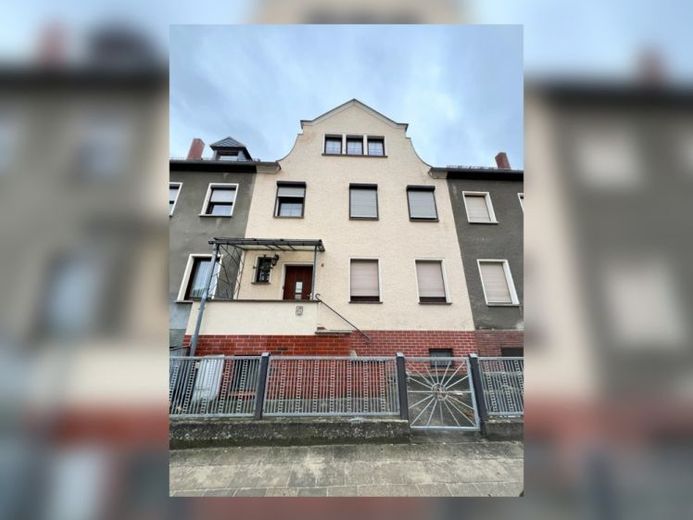 Exklusives Stadthaus in Bestlage von Jüterbog – mit Pool, zwei Garagen und sechs großzügigen Zimmern – Foto 1