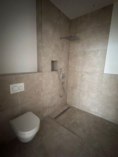 Wysokiej jakości zmodernizowane, bez barier – mieszkanie 2-pokojowe z dużym tarasem – Dusche Wohnung 6