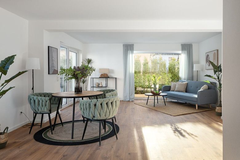 Neubau in massiver Bauweise- DHH mit Dachterrasse in ruhiger Lage – Essbereich