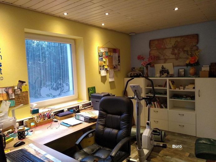 Büro EG