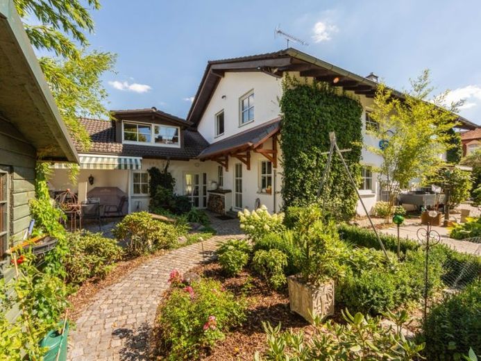 Provisionsfrei-EFH in Gauting in 2. Reihe mit Garten und Terrasse – Foto 1