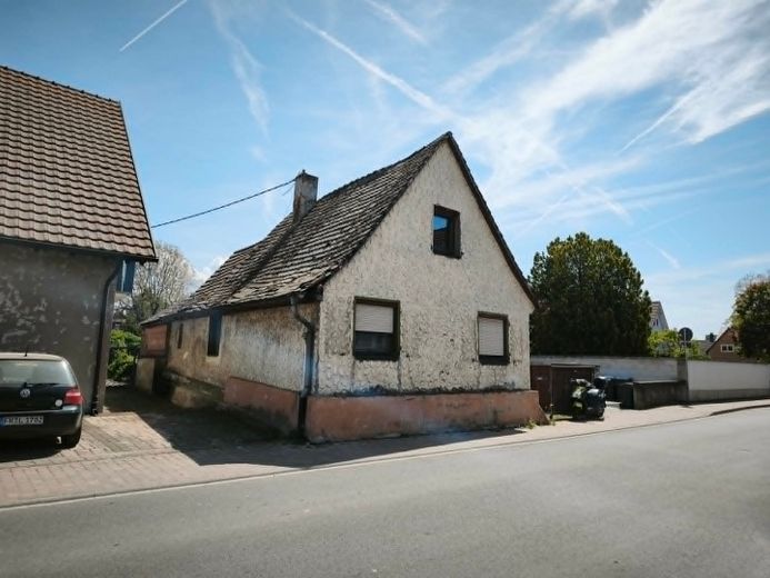 Altes Haus mit großem Grundstück und Potenzial – Foto 3