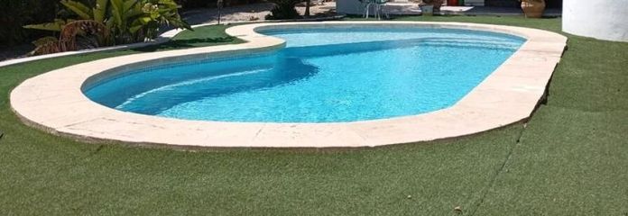 Landhaus-Villa mit 4 Schlafzimmern, 3 Bädern und Privatpool am Ortsrand von Daya Nueva