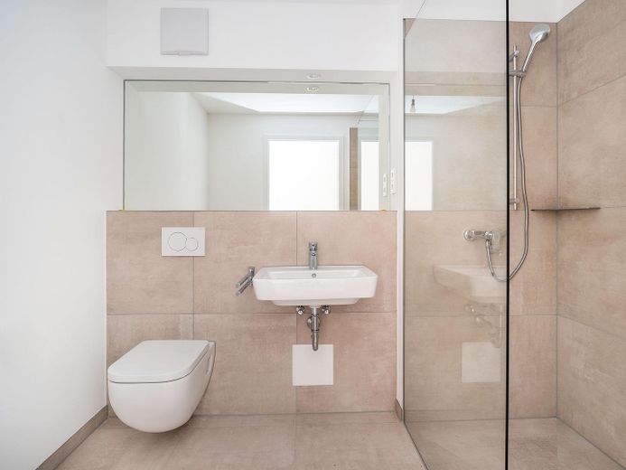 2-Zimmer Erdgeschosswohnung in Parsdorf - Erstbezug – Badezimmer
