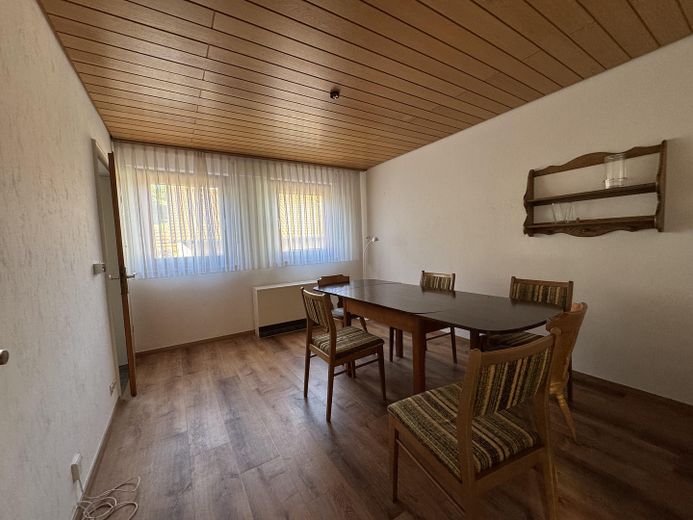 Licht, gezinsvriendelijk huis - dicht bij de natuur – Esszimmer