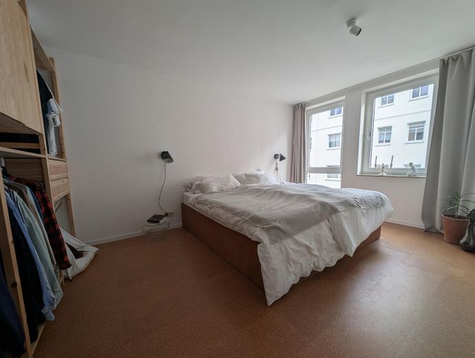 Schlafzimmer 1