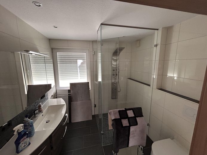Maison design pour deux générations dans un emplacement privilégié à Haselünne – Photo 30