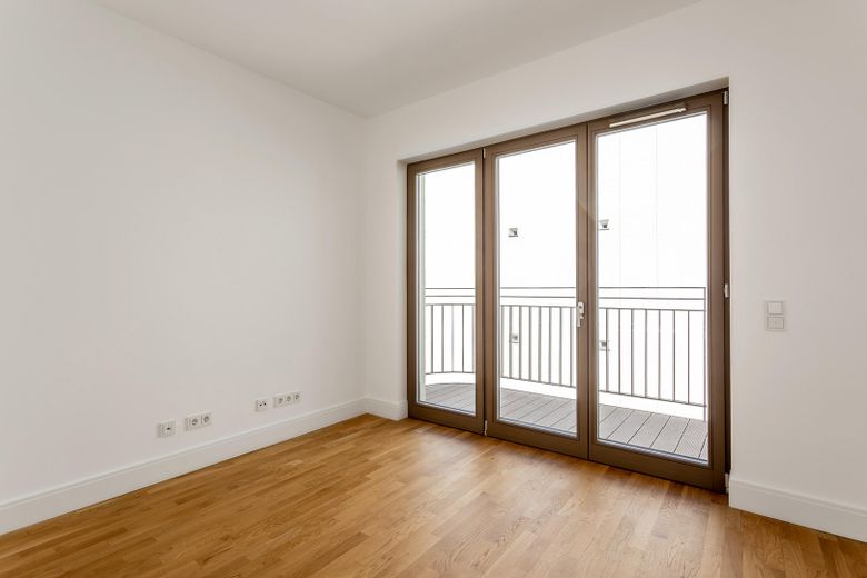 H9-09 → Exklusive 3-Zimmer-Wohnung mit 2 Balkonen und Weitblick über Berlin – Foto 3