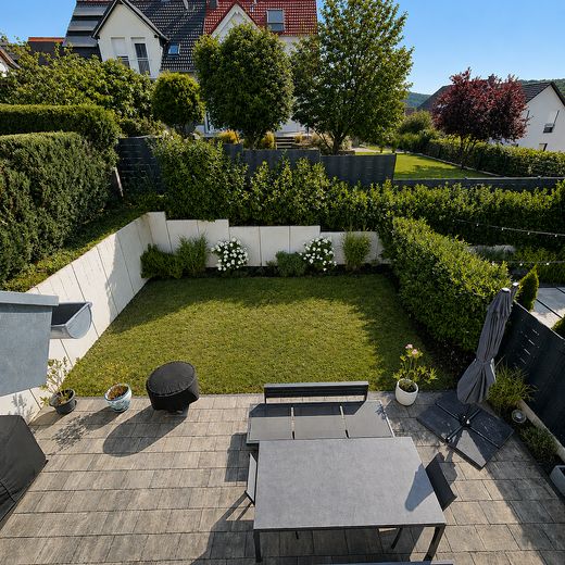 Hochwertige DHH | Neubaugebiet | Top-Lage | A+ | 150 m² | Geschlossenes Carport – الصورة 4