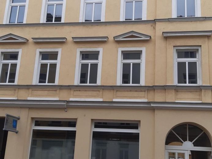saniertes Mehrfamilienhaus in ruhigem und zentralen Wohnviertel von Gera – Foto 1