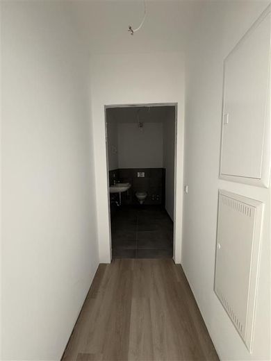 Stilvolle Altbauwohnung - kernsaniert mit modernem Wohnkomfort – Gäste-WC