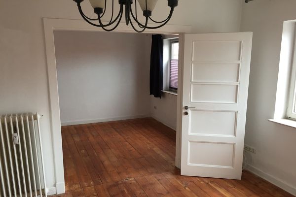 Vermietete Altbauwohnung mit stabiler Renditeperspektive | 3. OG | zentrale Lage Hamburg-Wandsbek