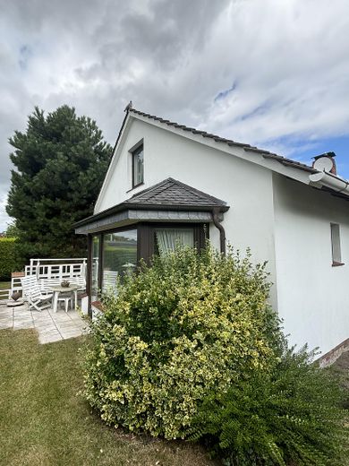 solides Einfamilienhaus an der Elbe – Foto 4