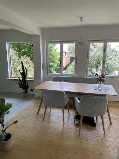 Sonnendurchflutetes Einfamilienhaus mit Garten in ruhiger Wohnlage – Photo 6