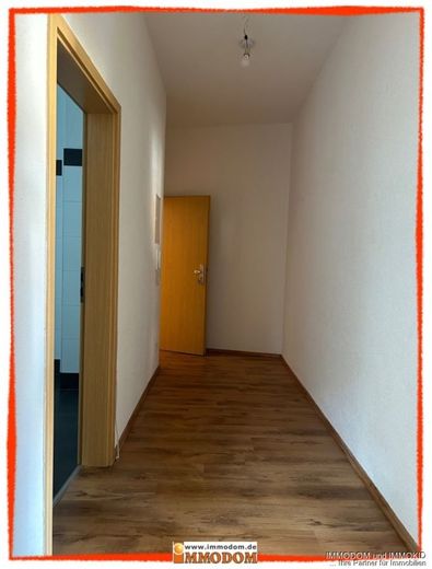 2-Zimmer-Wohnung mit schönem Bad in Wilkau-Hasslau, helle Räume, preiswert zu vermieten! – Flur