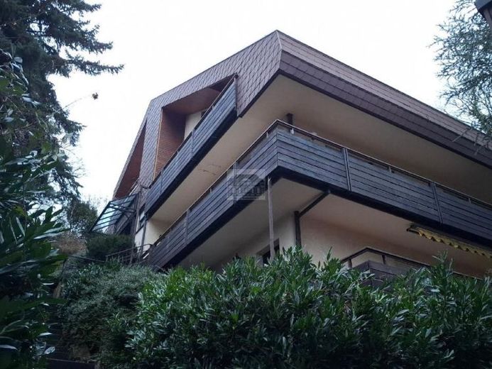 Appartamento indipendente in una bella posizione a mezza costa – Foto 1