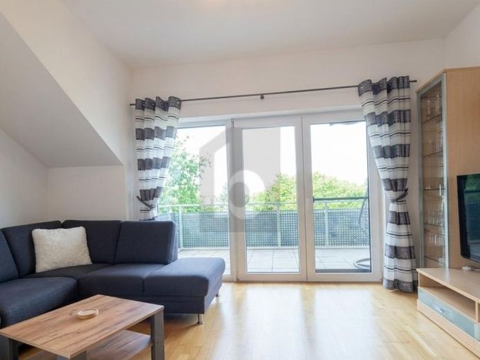LOFTFEELING: HOHE DECKEN & BARRIEREFREIER ZUGANG – Foto 1