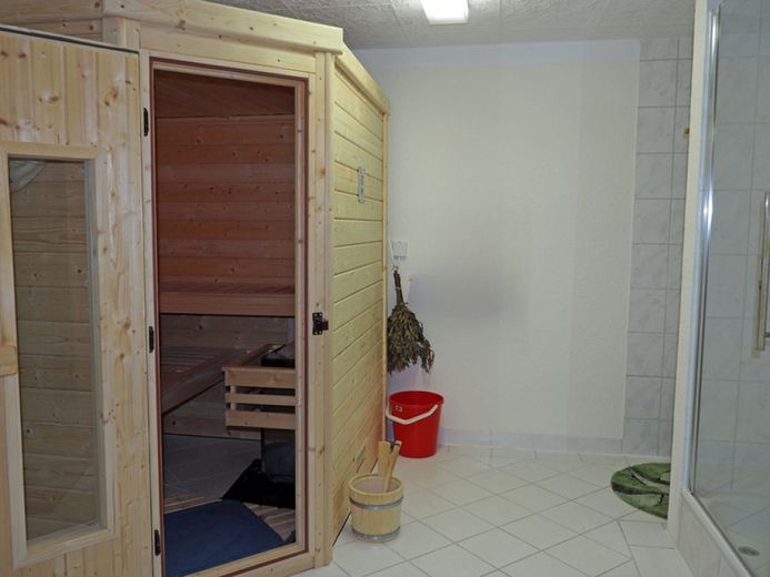 Grosses Einfamilienhaus in zentraler Lage – Foto 19