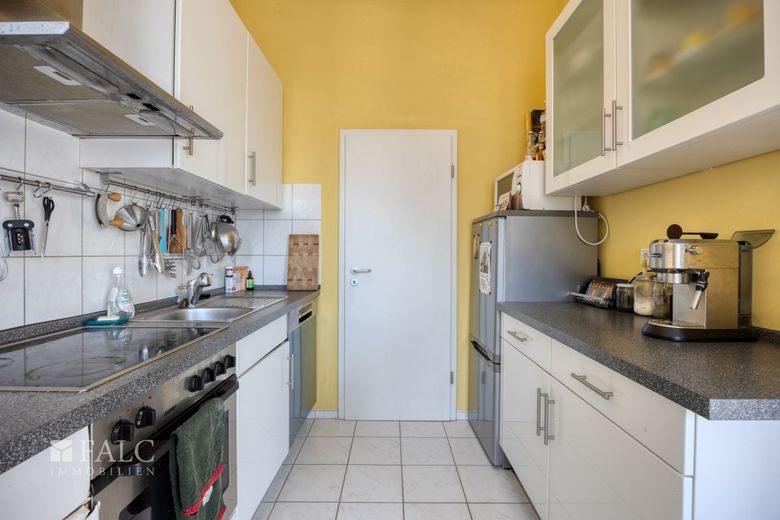 Appartamento condominiale di 2 locali affittato con giardino e garage a Köln-Widdersdorf – Küche