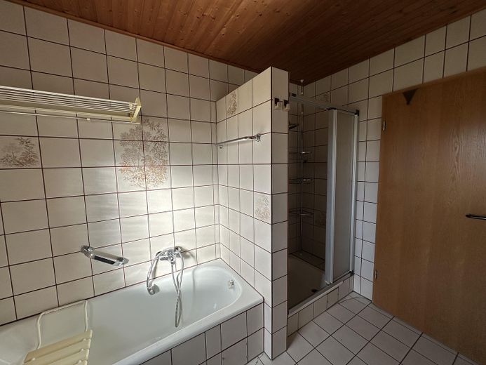 Двоквартирний будинок у Pfungstadt-Esb./Eich на продаж – Badezimmer
