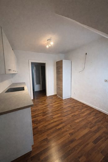 Wohnen am Park! Ruhige und helle 3 Zimmer-Wohnung im 3. OG. – Küche