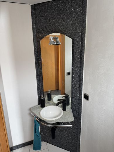 Gäste Bad ( mit WC )