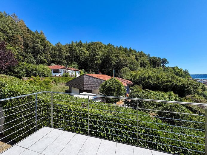 Porzione di bifamiliare con vista sul lago a Ludwigshafen – Balkon DG