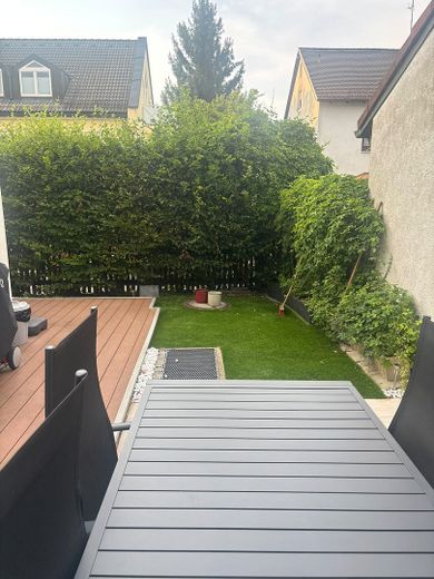 Vivir con encanto de jardín: exclusivo piso de 2 habitaciones en Trudering – Foto 7