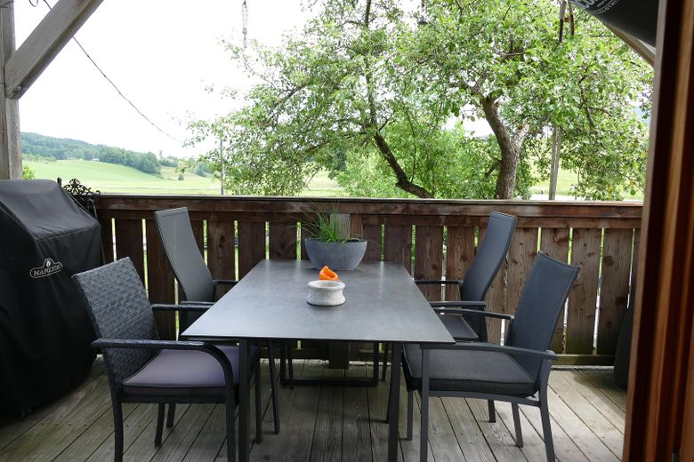 Provisionsfrei: Eigentumswohnung am Samerberg – Wohnen inmitten der Natur – Balkon