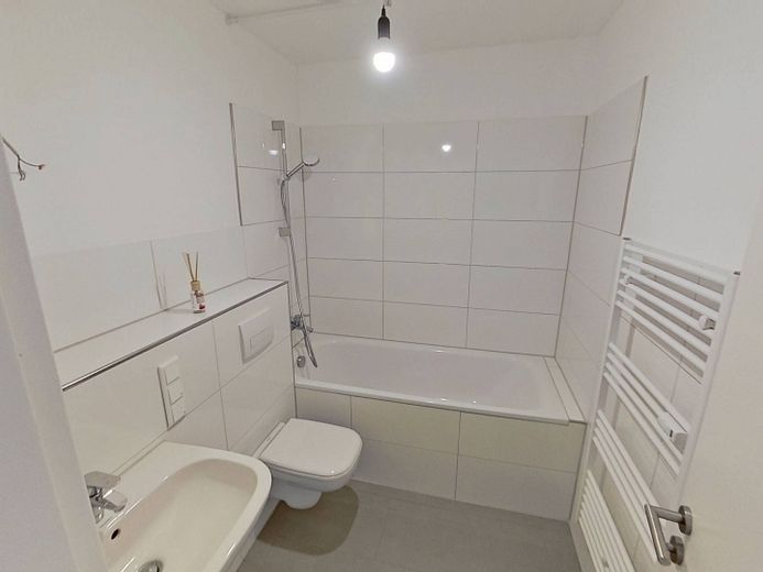 Westercelle'de BALKONLU modern 2 odalı daire – Bad