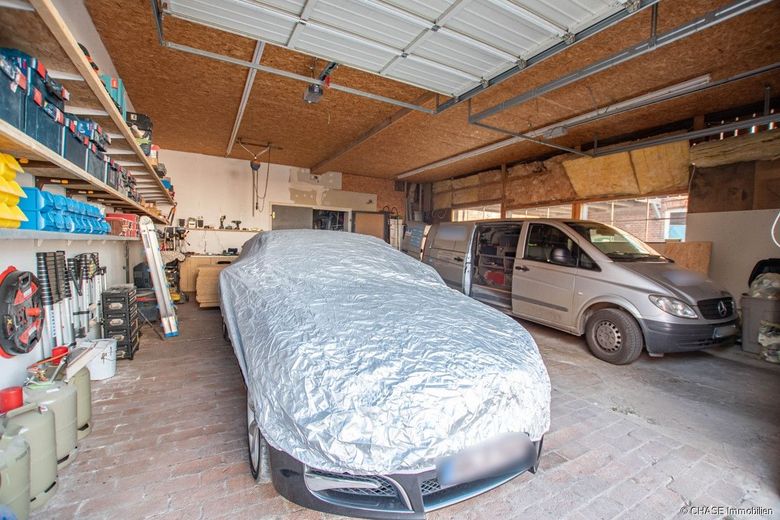 Einmalige Gelegenheit: Sanierte Mühle und Scheune in direkter Weserlage - Wohnen in H.O., Fuhlen! – Großflächige Garage Scheunengebäude