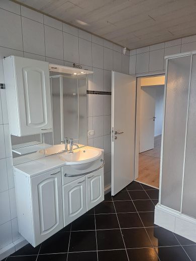 Renovierte 3-Zimmer-Wohnung, 90 m², Tageslichtbad und Gäste-WC – Foto 6
