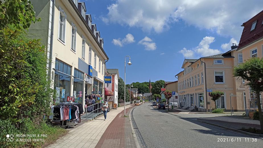 direkt an der Hauptstraße 