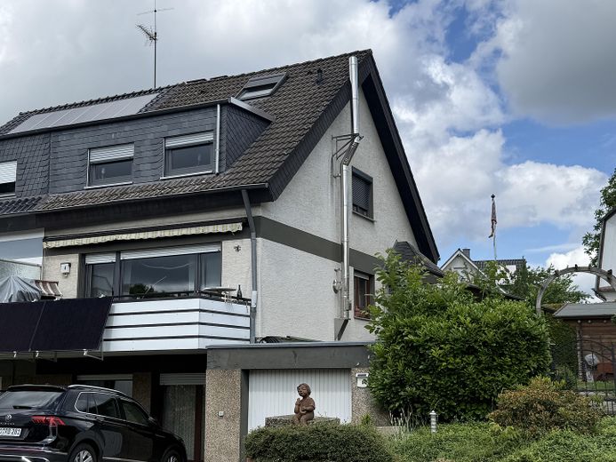 Großzügige Doppelhaushälfte mit Garten in begehrter Wohnlage – फोटो 4