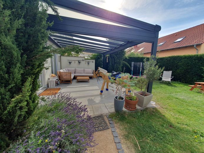 Garten mit Terrasse