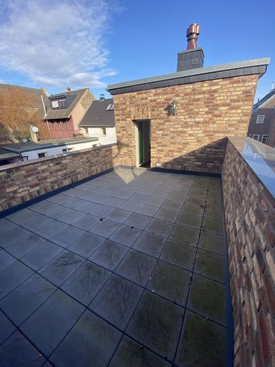 منزل عائلي ساحر في قلب حصن زونس – Dachterrasse
