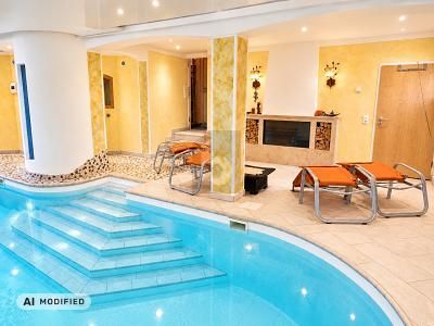 PISCINA COPERTA, SAUNA E 3 UNITÀ – 1790373746_68e3f9d.jpg