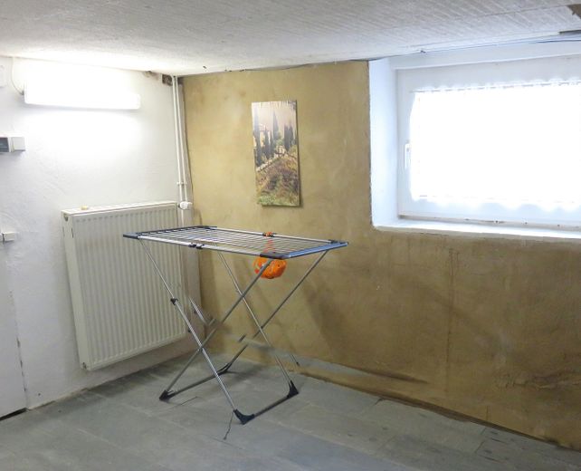 Freistehendes Haus - energetisch saniert - 120 qm – Waschküche 2