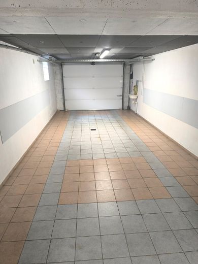 4 km von Saarbrücken - EFH in TOP-Lage - in F-57350 Stiring-Wendel – Doppelgarage